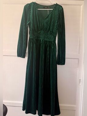 Dark Green Velvet Long Sleeve Midi Dress